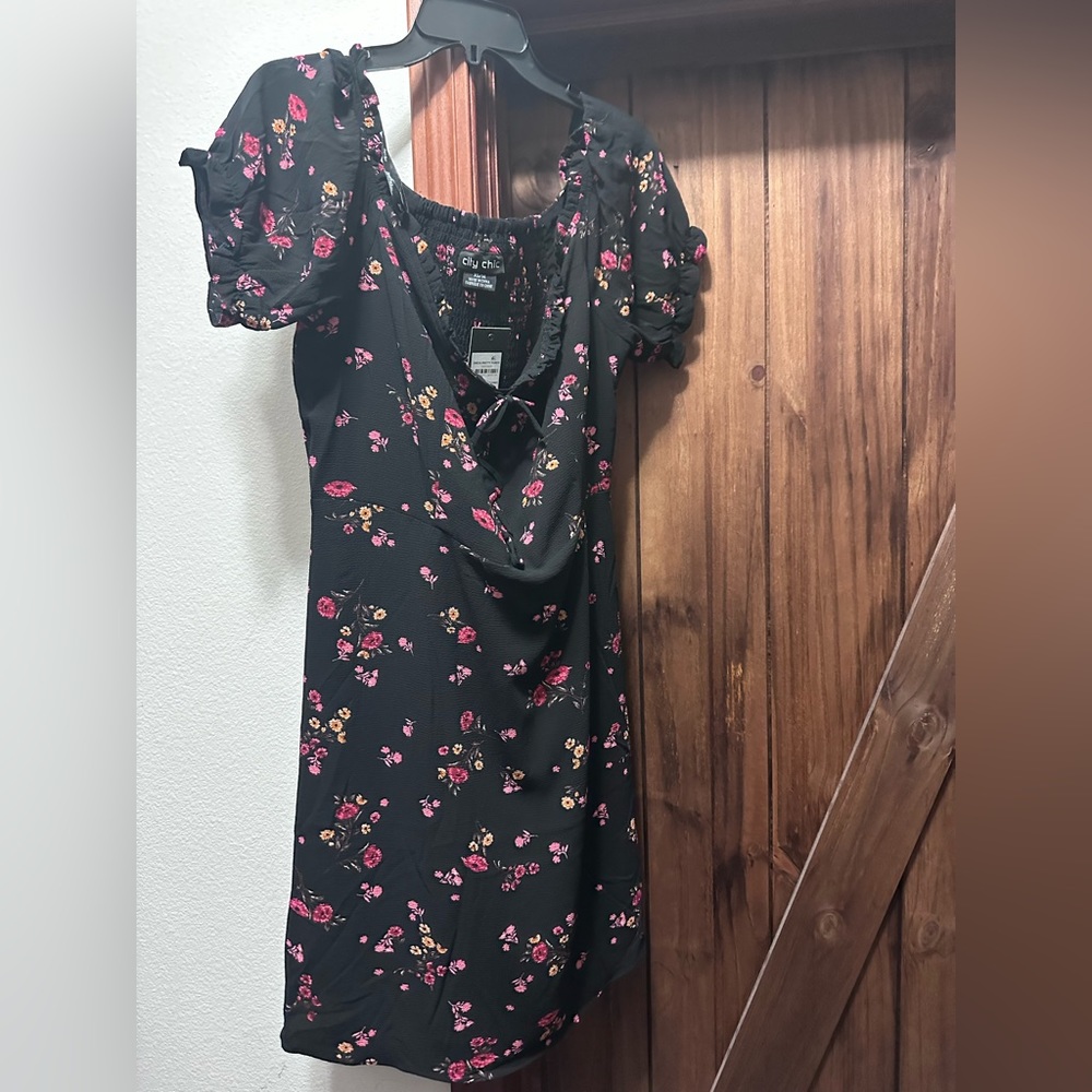 City Chic NWT floral dress